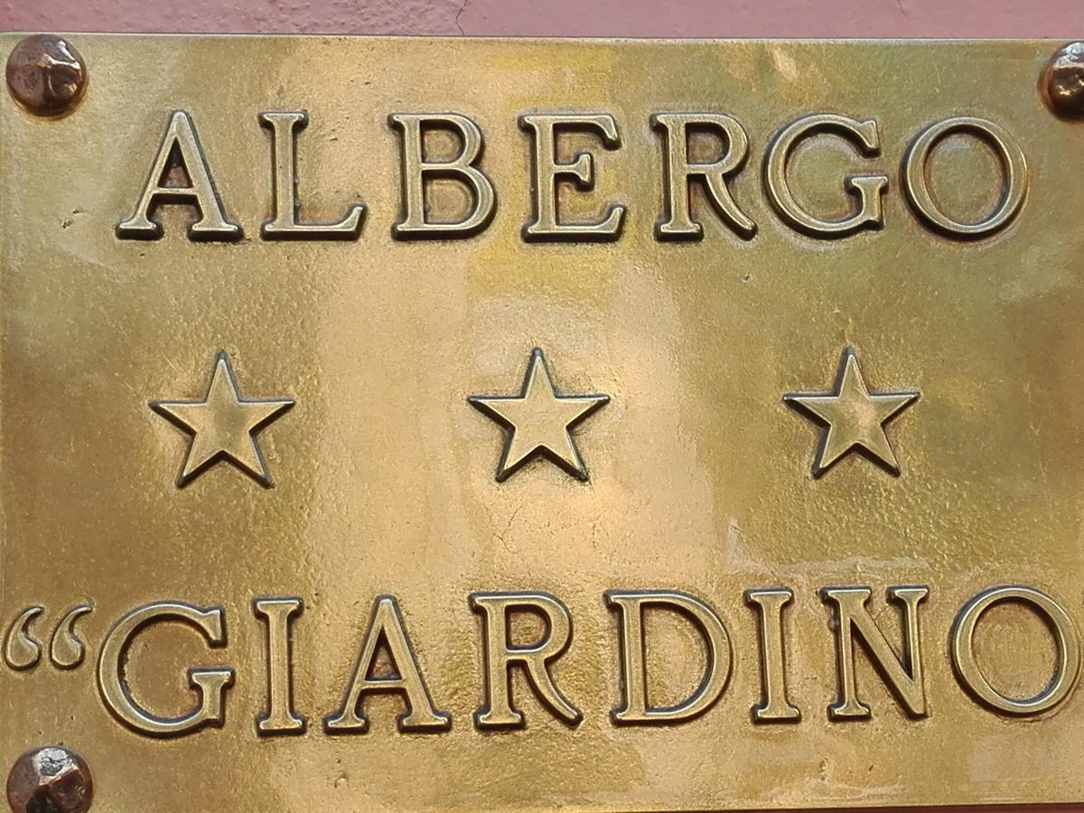 Albergo Giardino Toscolano Maderno Dış mekan fotoğraf