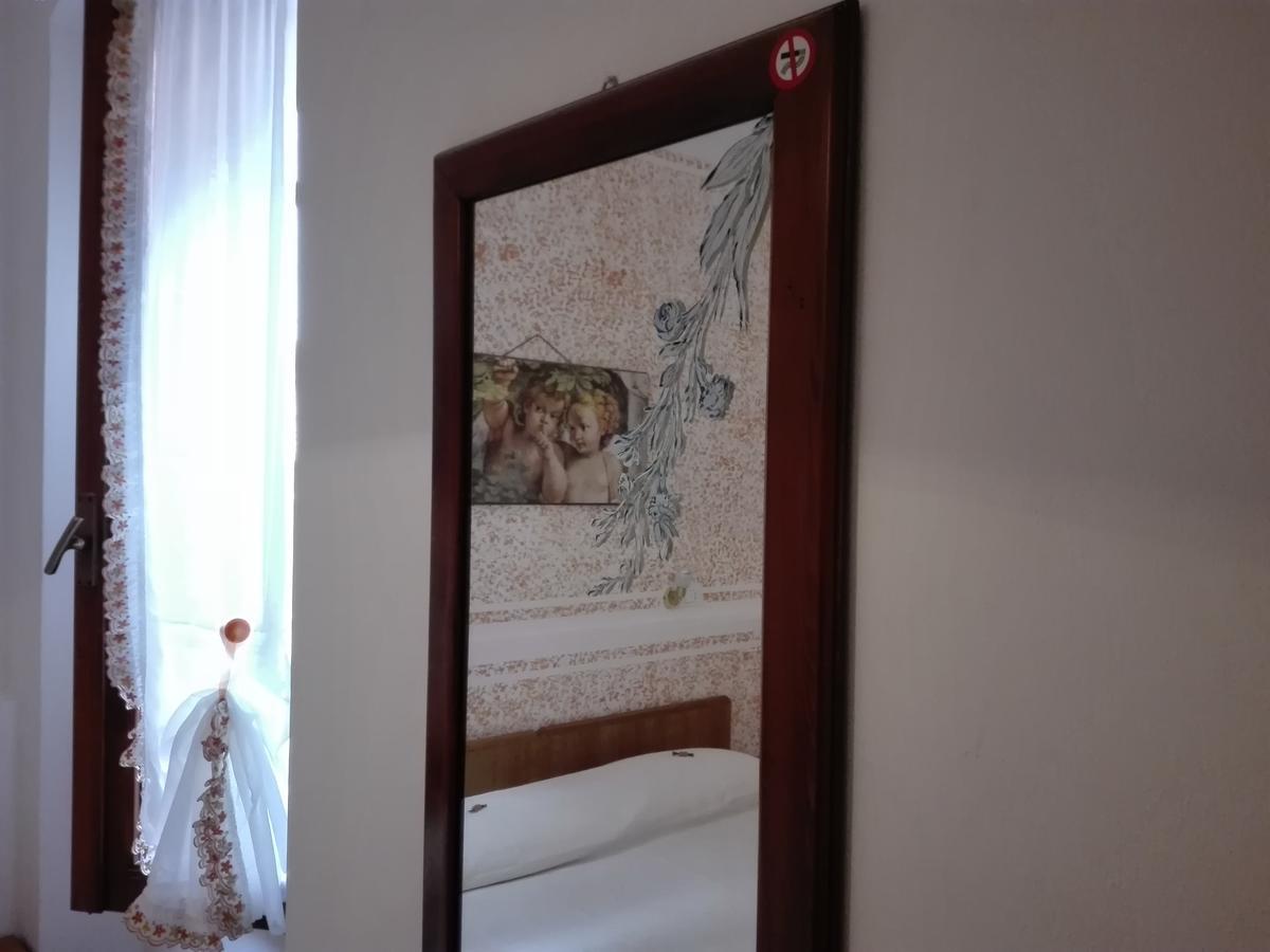 Albergo Giardino Toscolano Maderno Dış mekan fotoğraf