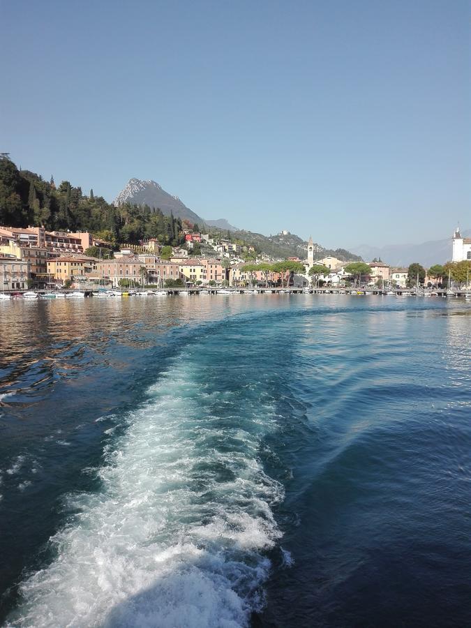 Albergo Giardino Toscolano Maderno Dış mekan fotoğraf