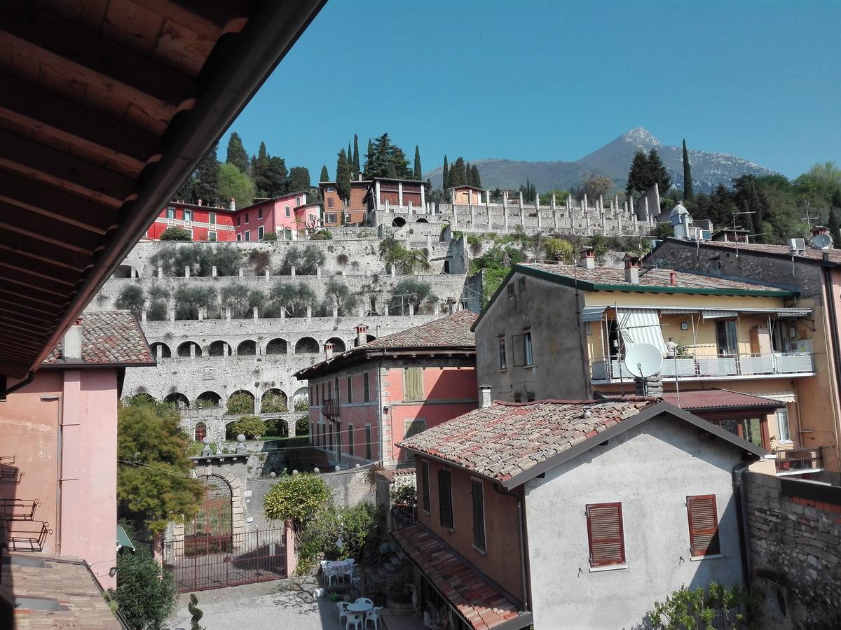 Albergo Giardino Toscolano Maderno Dış mekan fotoğraf